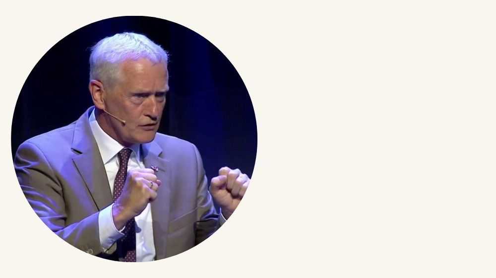 Peter van Uhm I Generaal b.d.